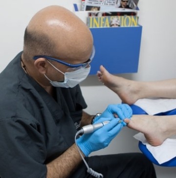 instalaciones en el consultorio medico podologico Dr. Angee en podologo bogota